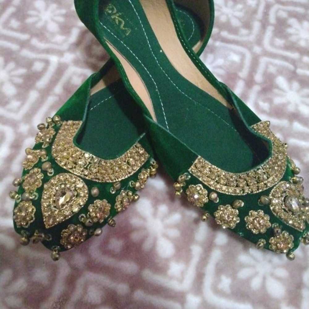 Elegant Green Embellished Women's Shoes
